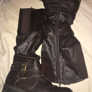 TARGET BROWN SUEDE BOOTS